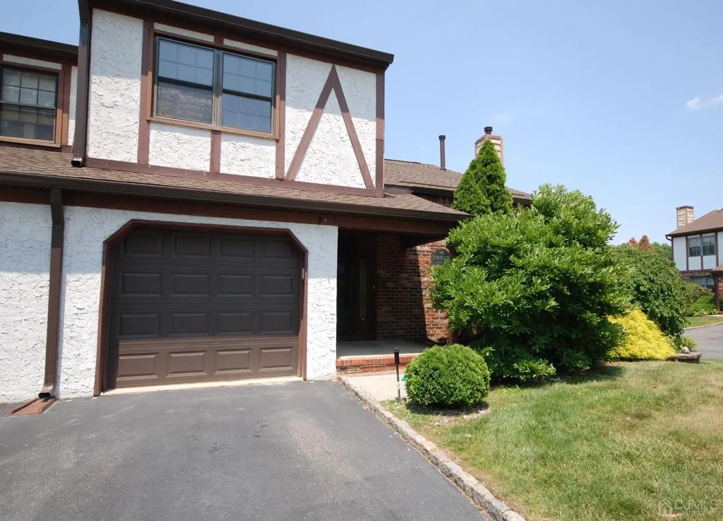 1 Wellington Court, Sayreville