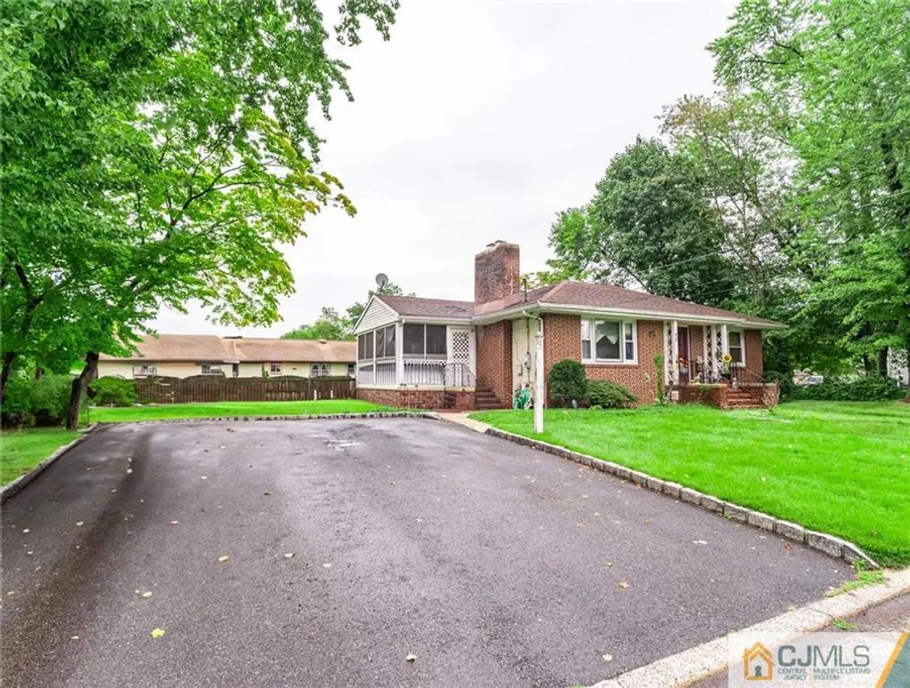 317 Merchants Avenue, South Plainfield