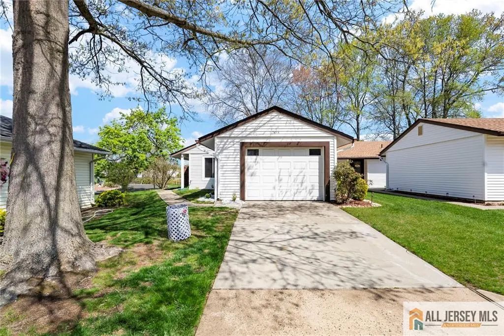 265 Crosse Drive, Monroe