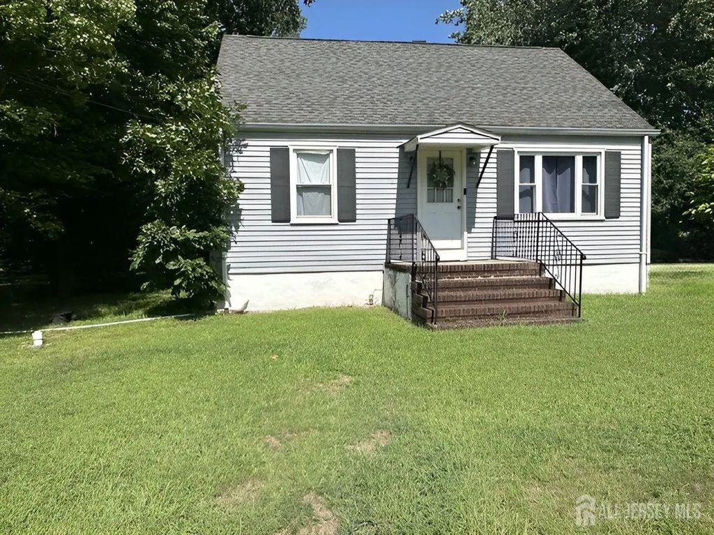 2276 Camplain Road, Hillsborough