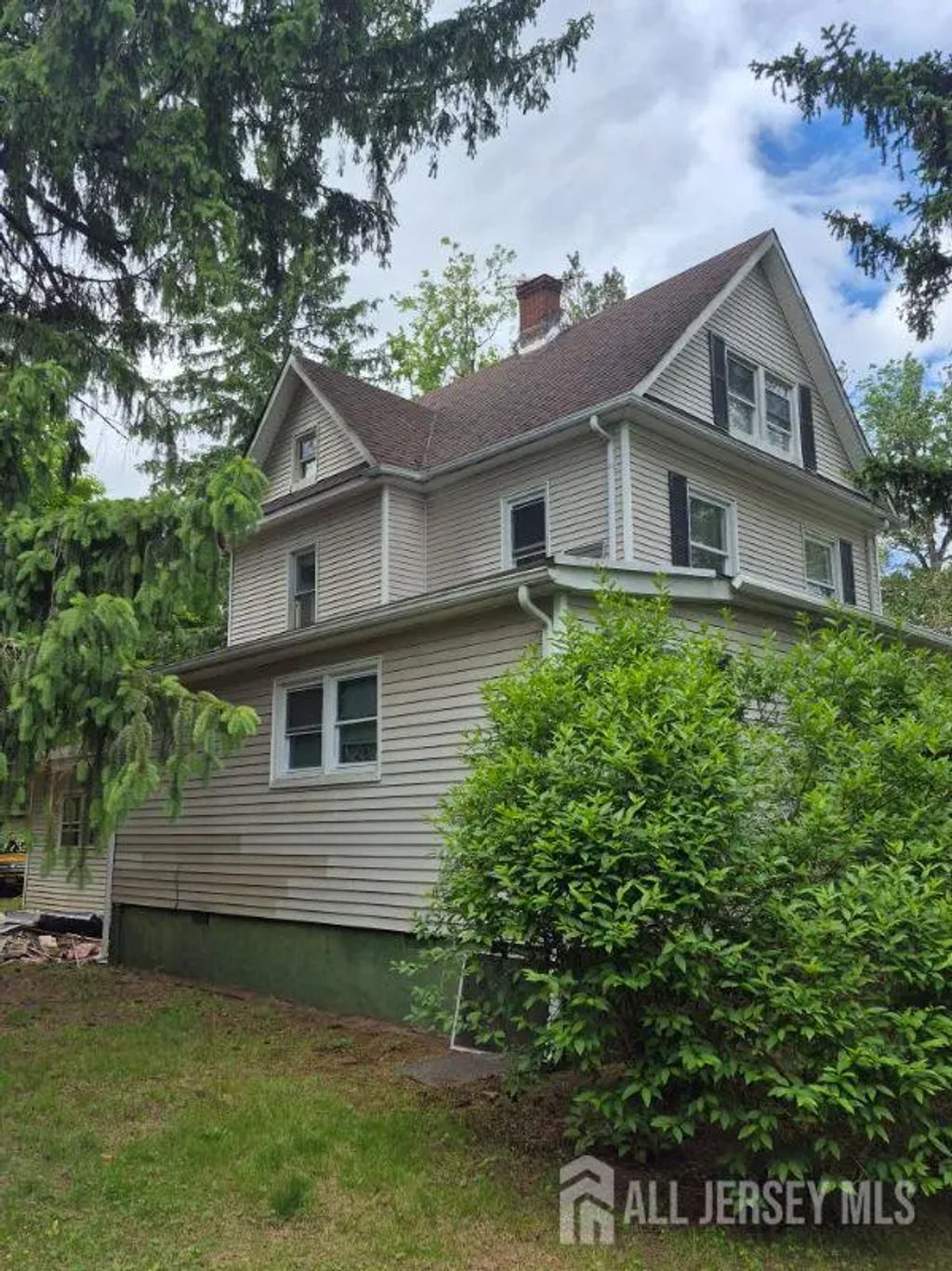 1207 Foster Avenue, South Plainfield
