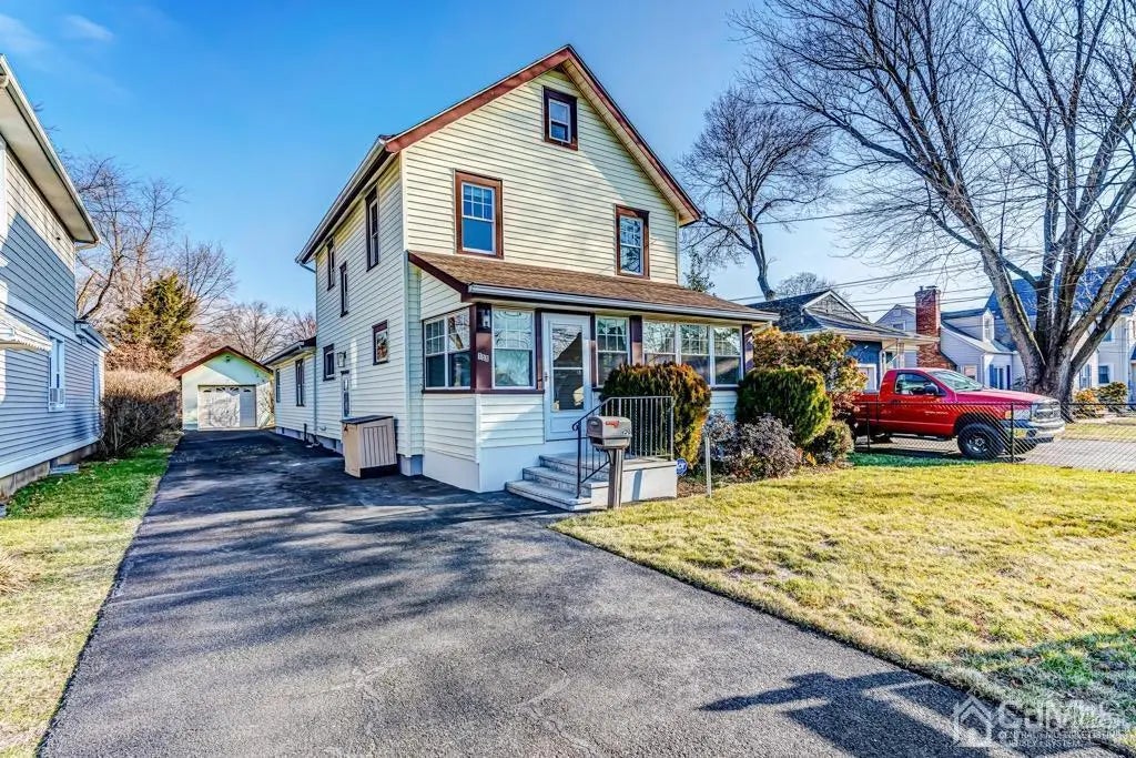 158 Stout Avenue, Middlesex