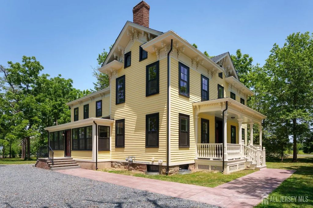 784 Ridge Road, South Brunswick