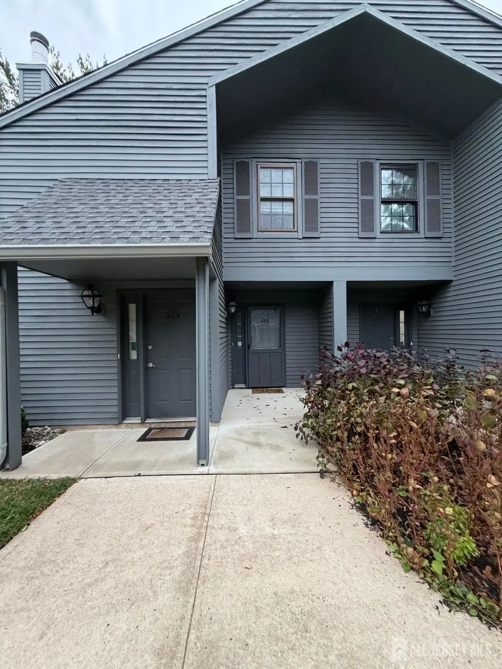 406 Woodhaven Drive, Edison