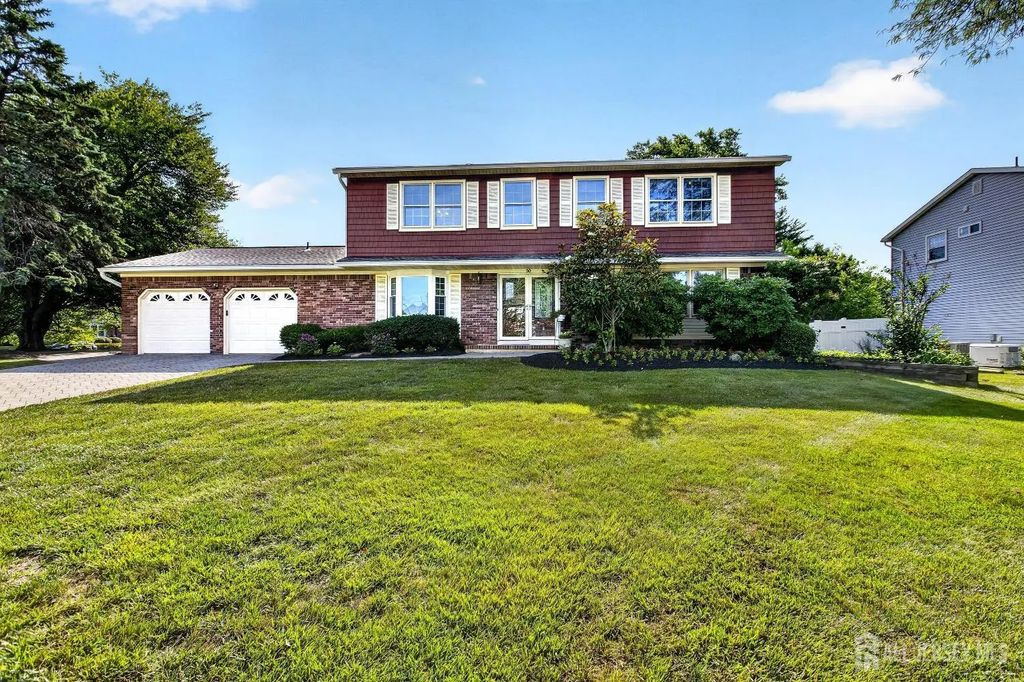 30 N Hamilton Lane, Plainsboro