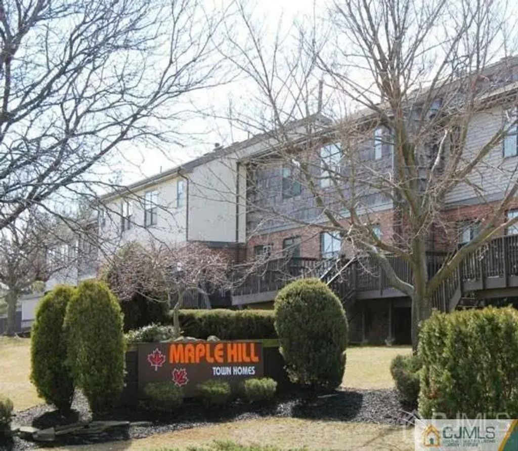 601 Maple Hill Drive, Woodbridge Proper