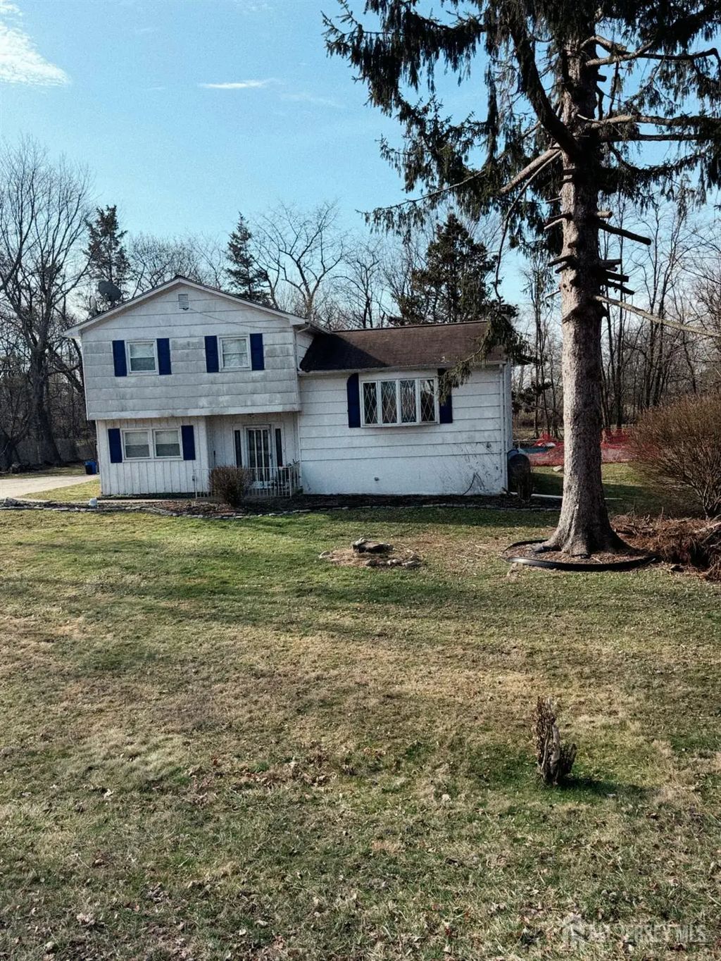 142 Prospect Plains Road, Monroe