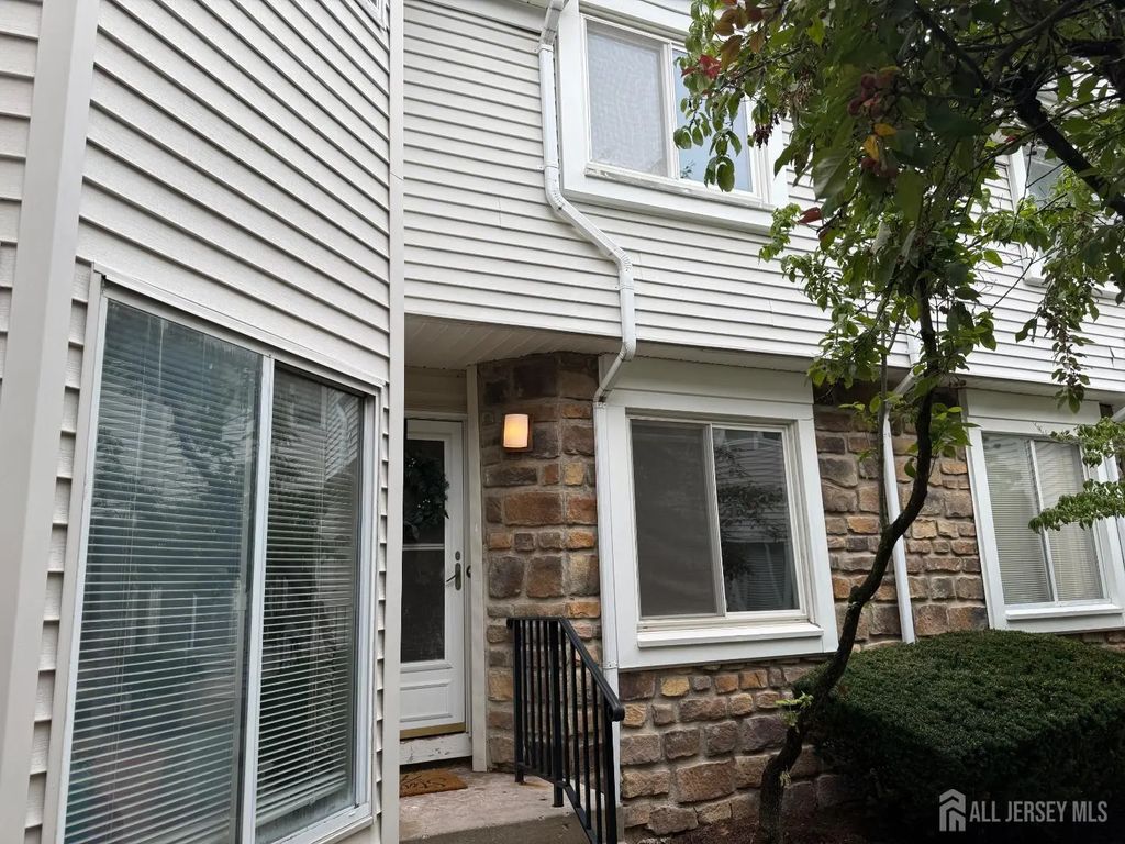 1038 Schmidt Lane, North Brunswick
