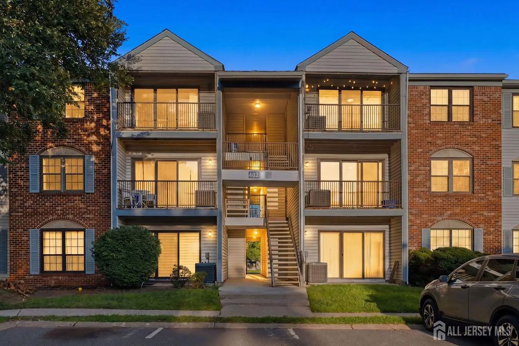 407 Lancaster Court, Piscataway