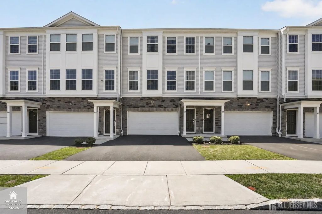 1607 Swales Court, Monroe