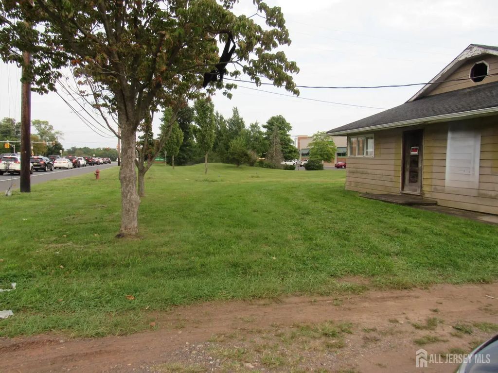 309 State Route 33 East E 1, Manalapan