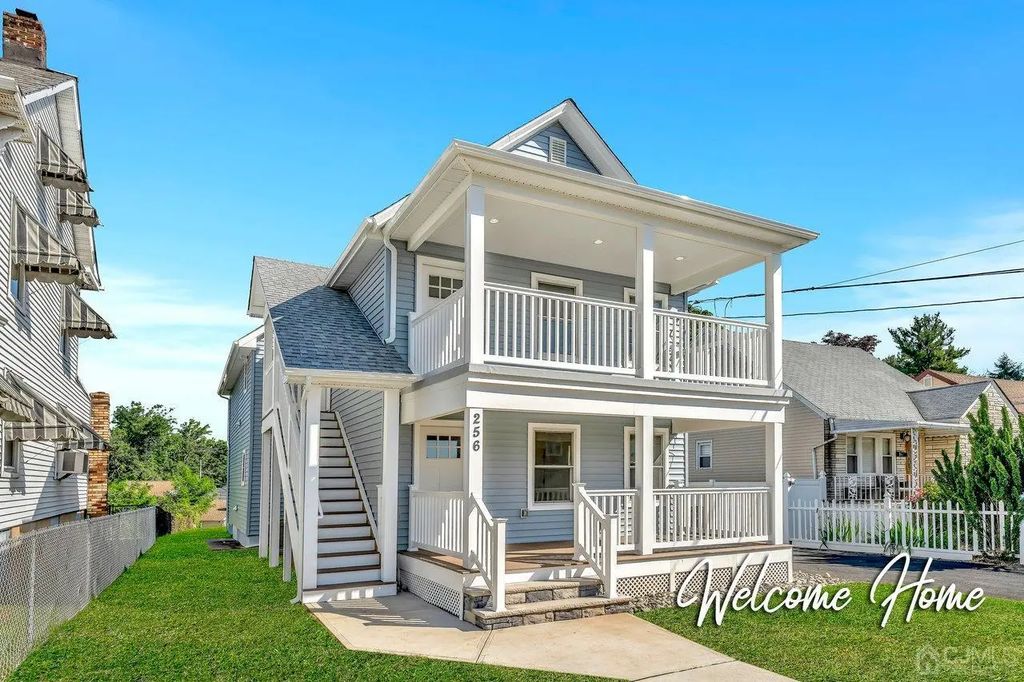 256 Main Street, Woodbridge Proper