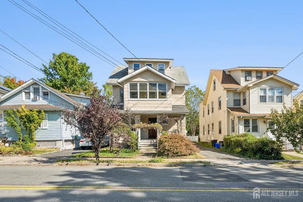 374 Boyden Avenue, Maplewood
