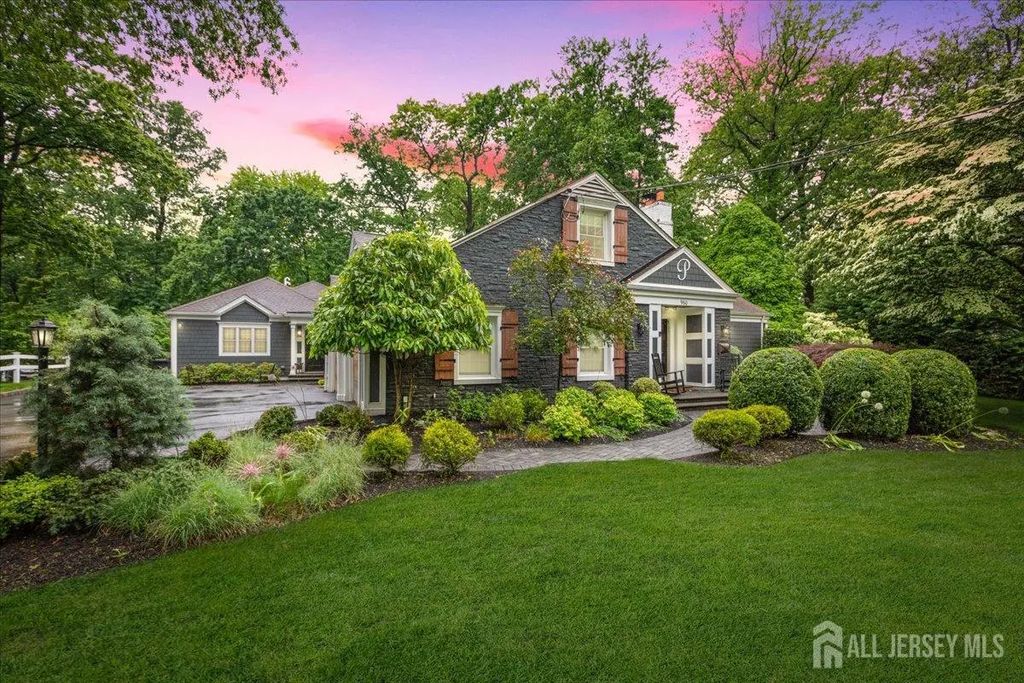 960 Glenwood Avenue, Plainfield