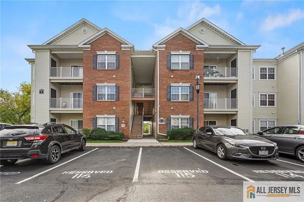 131 Frank Court, South Plainfield