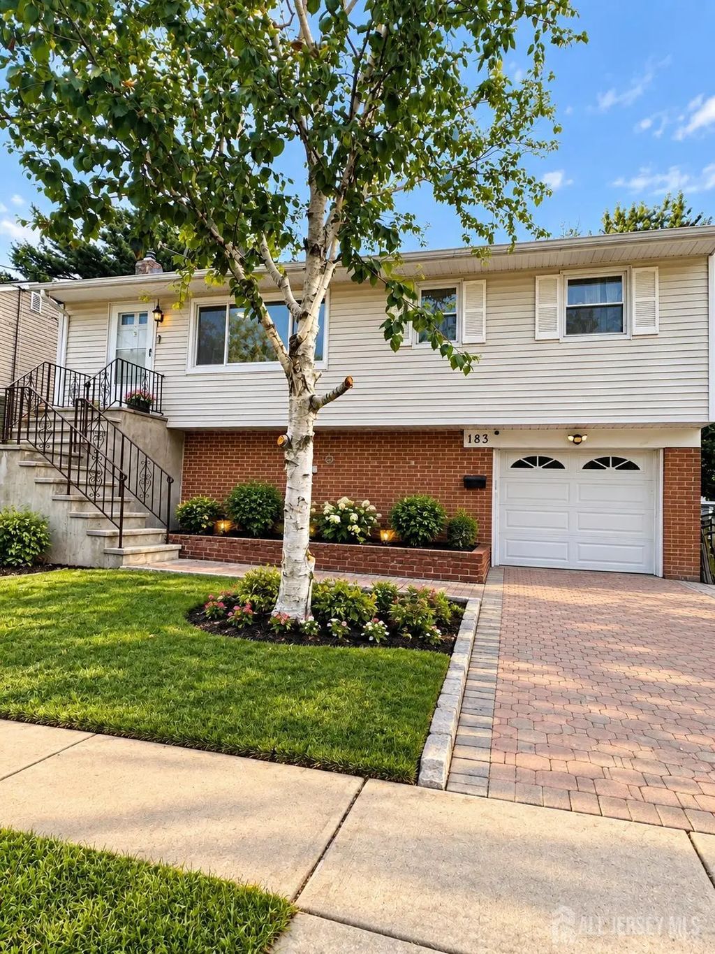 183 E Henry Place E, Iselin