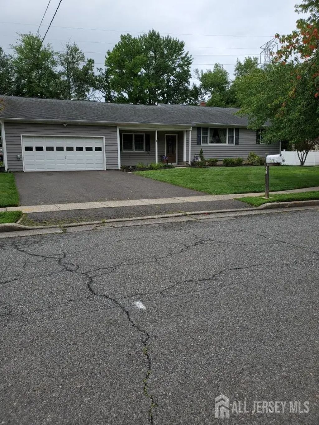 40 Anita Drive, Piscataway