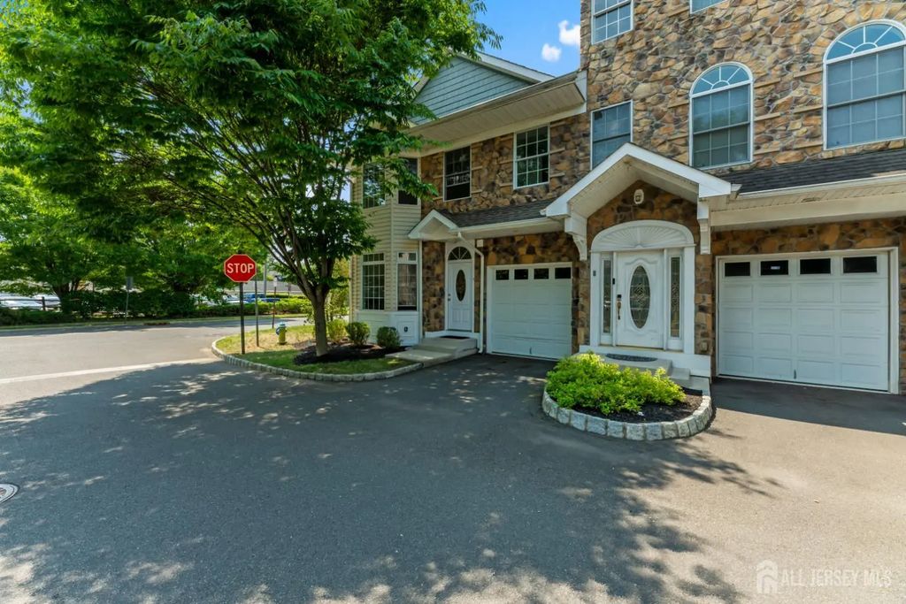 9 Perry L Drew Place, Hightstown