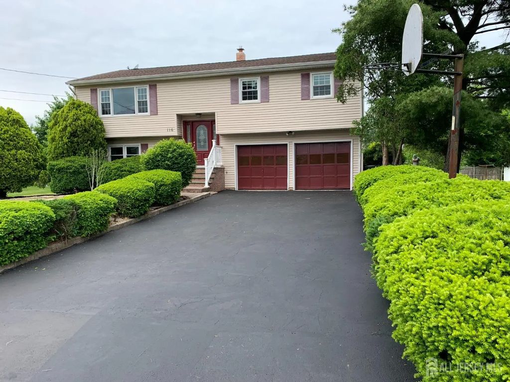116 Lafayette Place, South Plainfield