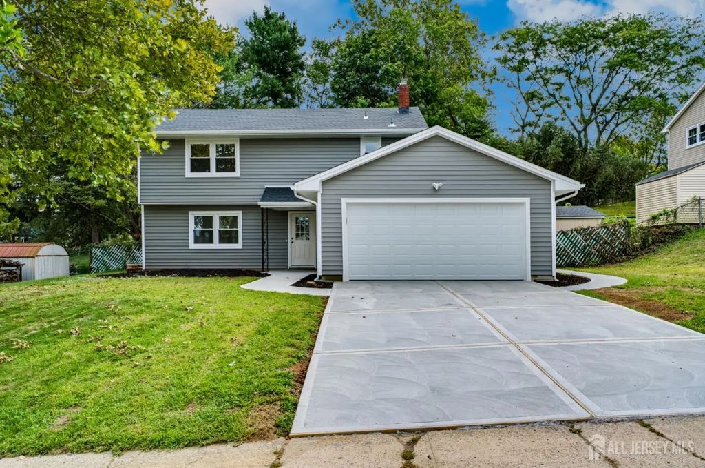 12 Villanova Road, Old Bridge