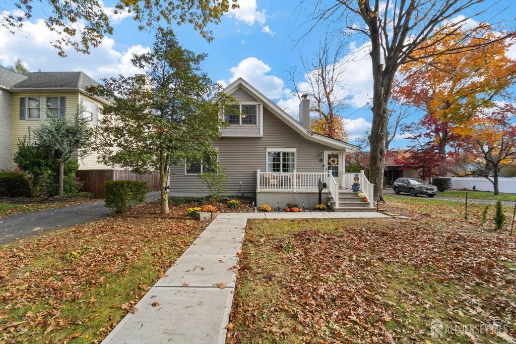 51 Thomas Street, Metuchen