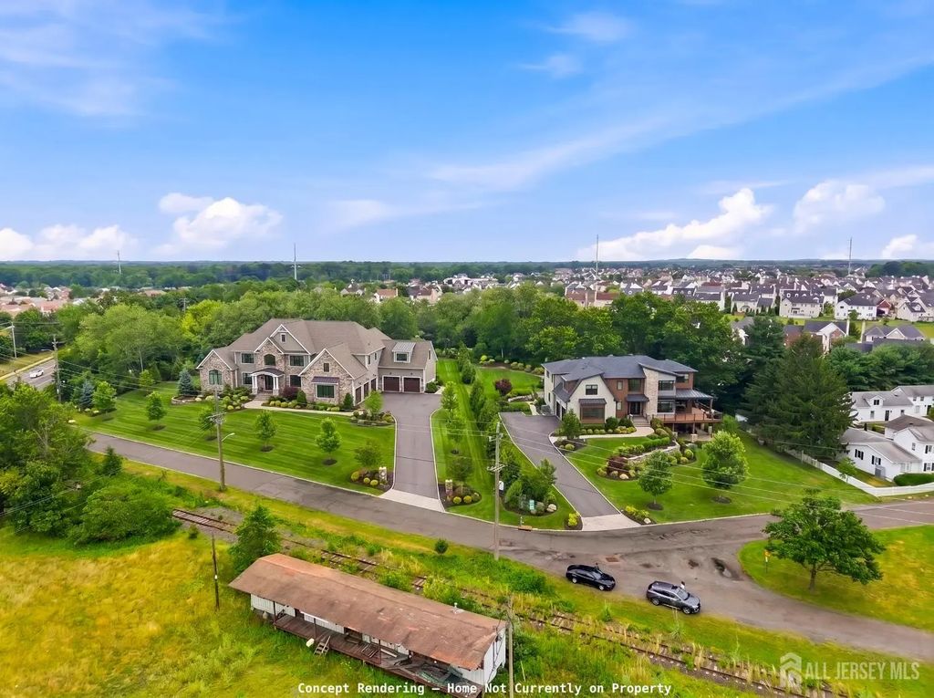 95 Halsey Reed Road, Monroe