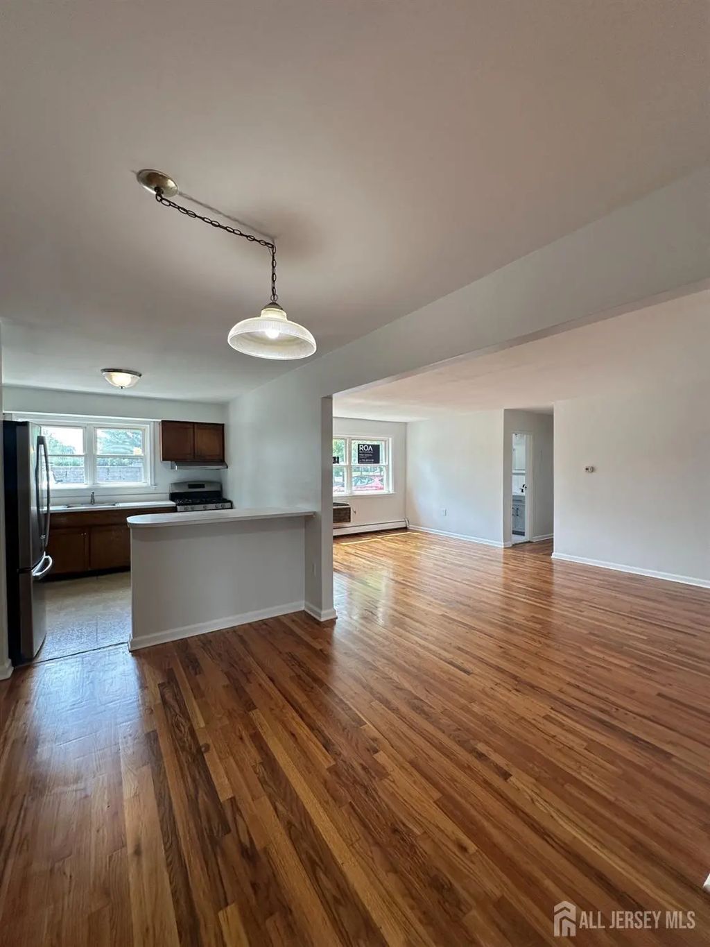 42 Woodedge Street, Edison
