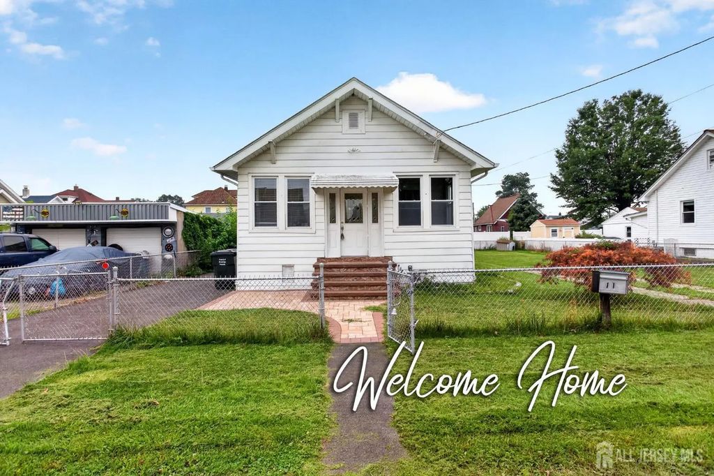 11 S Livingston Avenue S, Fords