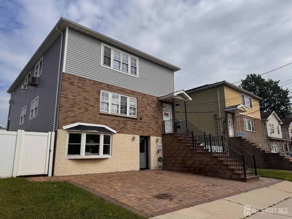 20 Noe Street, Carteret