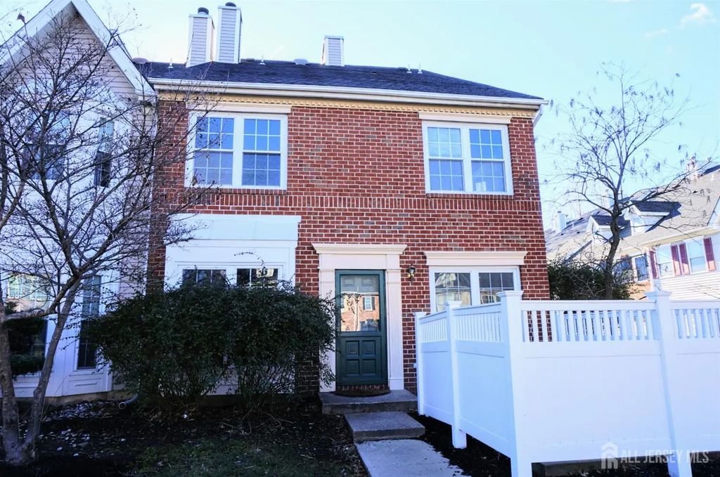 1 Bristol Drive, North Brunswick