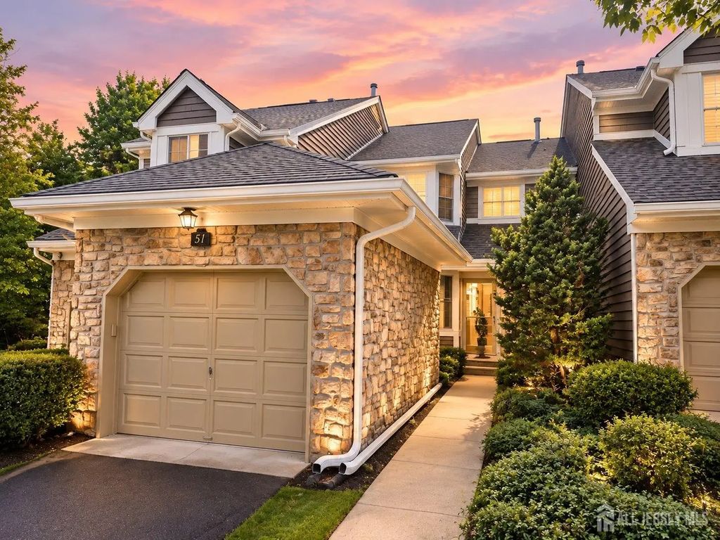 51 Briarwood Court, South Brunswick