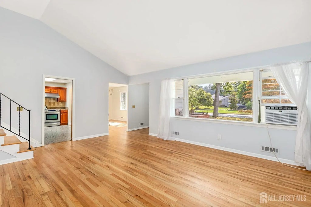 745 Schoolhouse Lane, Bound Brook