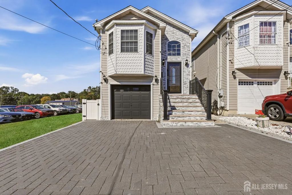 459 Mitchell Place, Perth Amboy