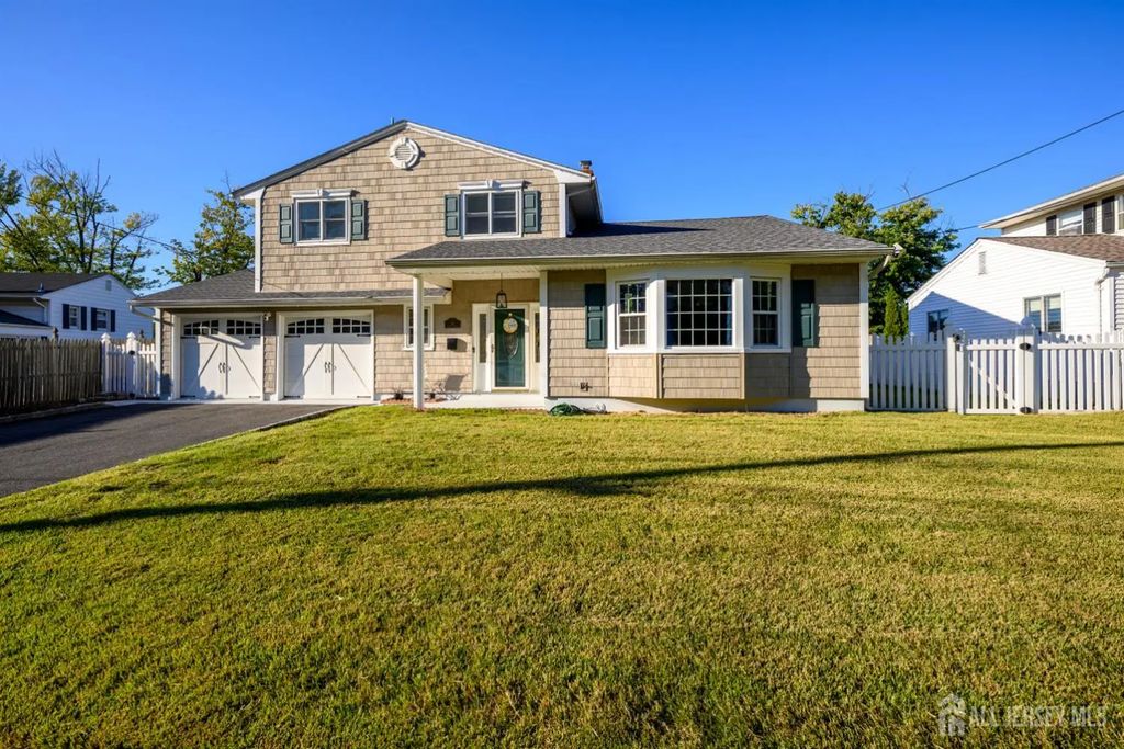 41 Wilson Drive, Fords