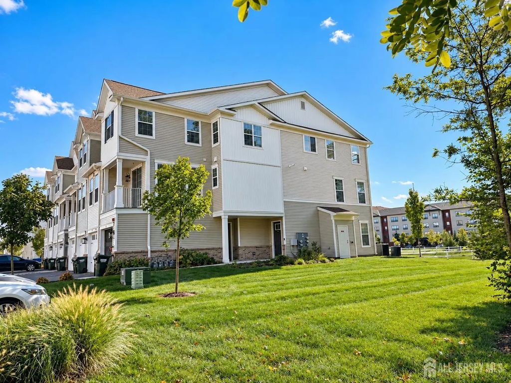 83 Depot Way, Dunellen