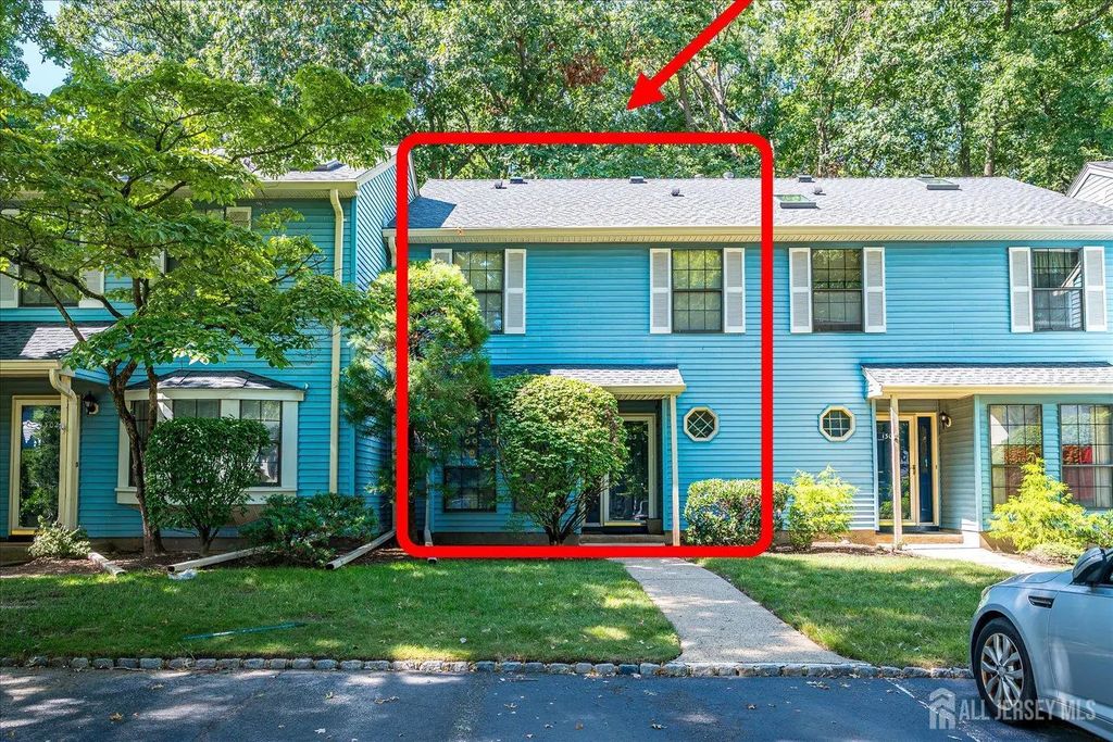 1303 Timber Oaks Road, Edison