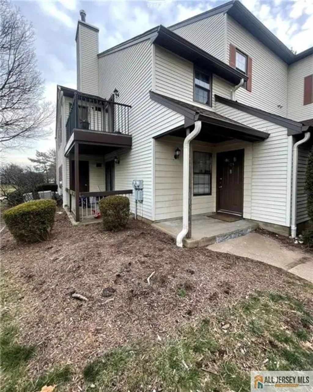 103 Woodbridge Common, Iselin
