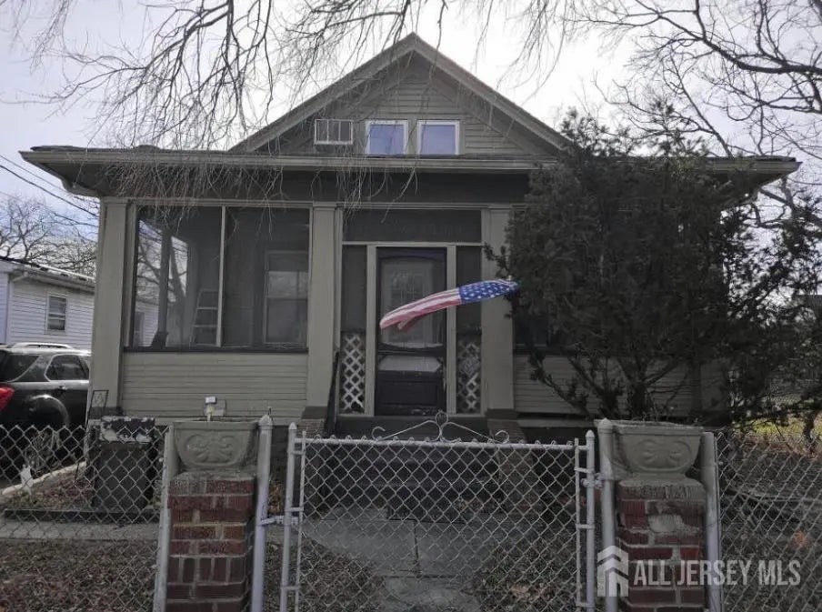 815 Pine Street, Millville