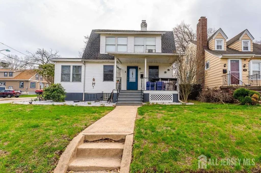 902 Lee Avenue, North Brunswick