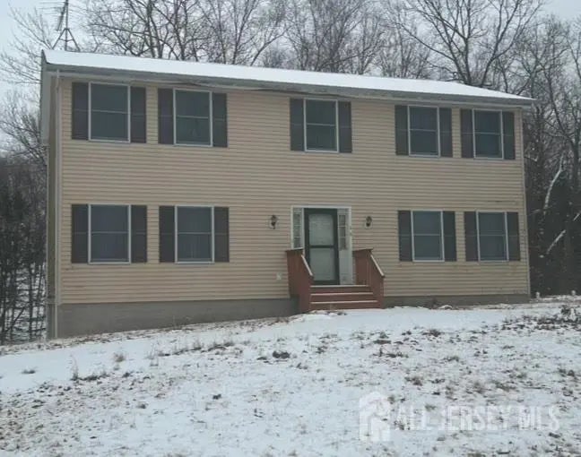 16 Crest Road, Sussex