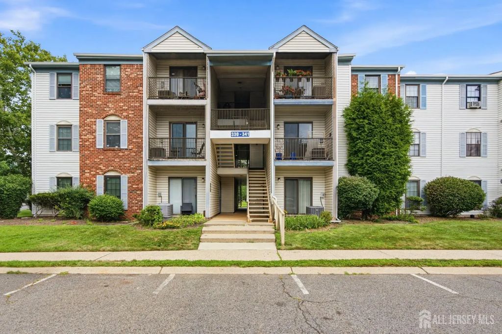 334 Lancaster Court, Piscataway