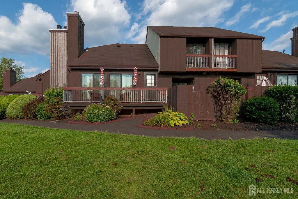 35 Bloomingdale Drive, Hillsborough