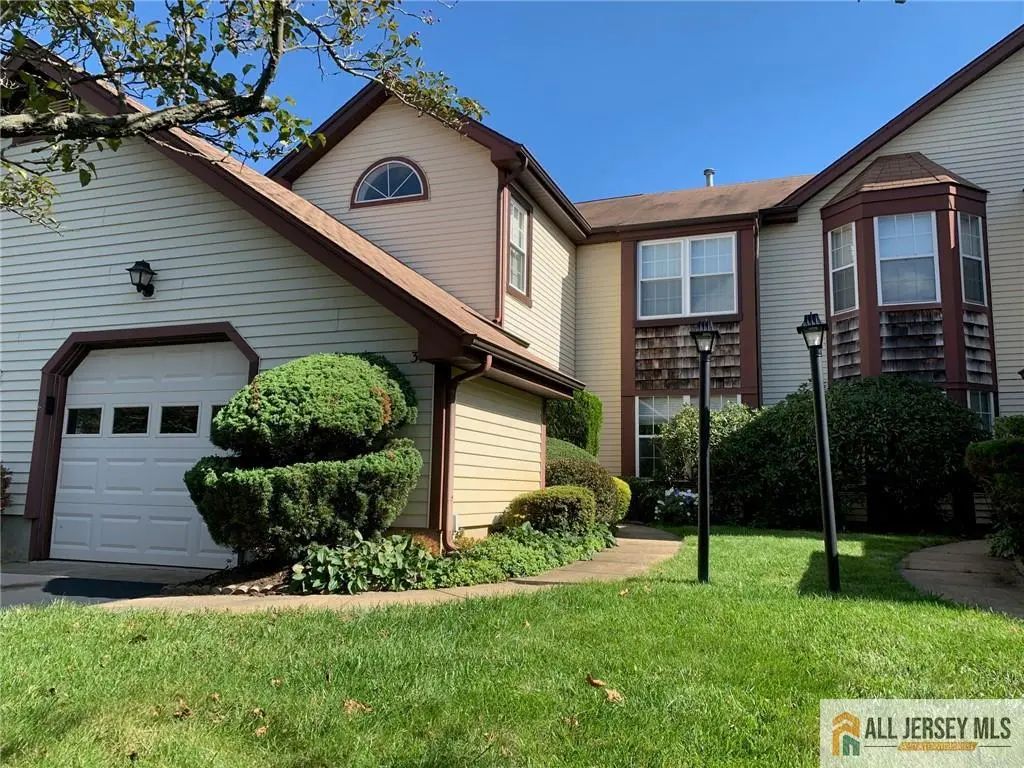 3 Edinburgh Drive, Monroe