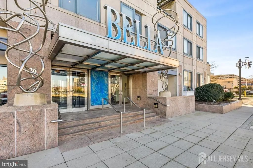 526 Pacific Avenue, Atlantic City
