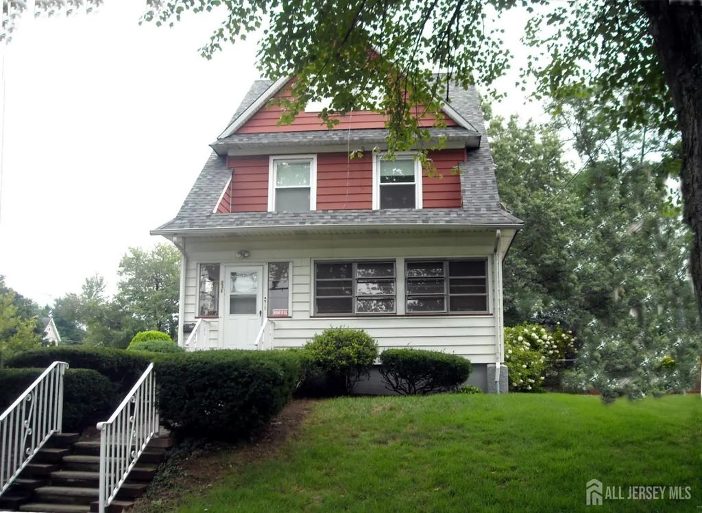 301 Penfield Place, Dunellen