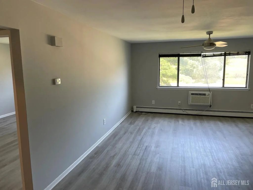 1334 Cricket Lane, Woodbridge Proper