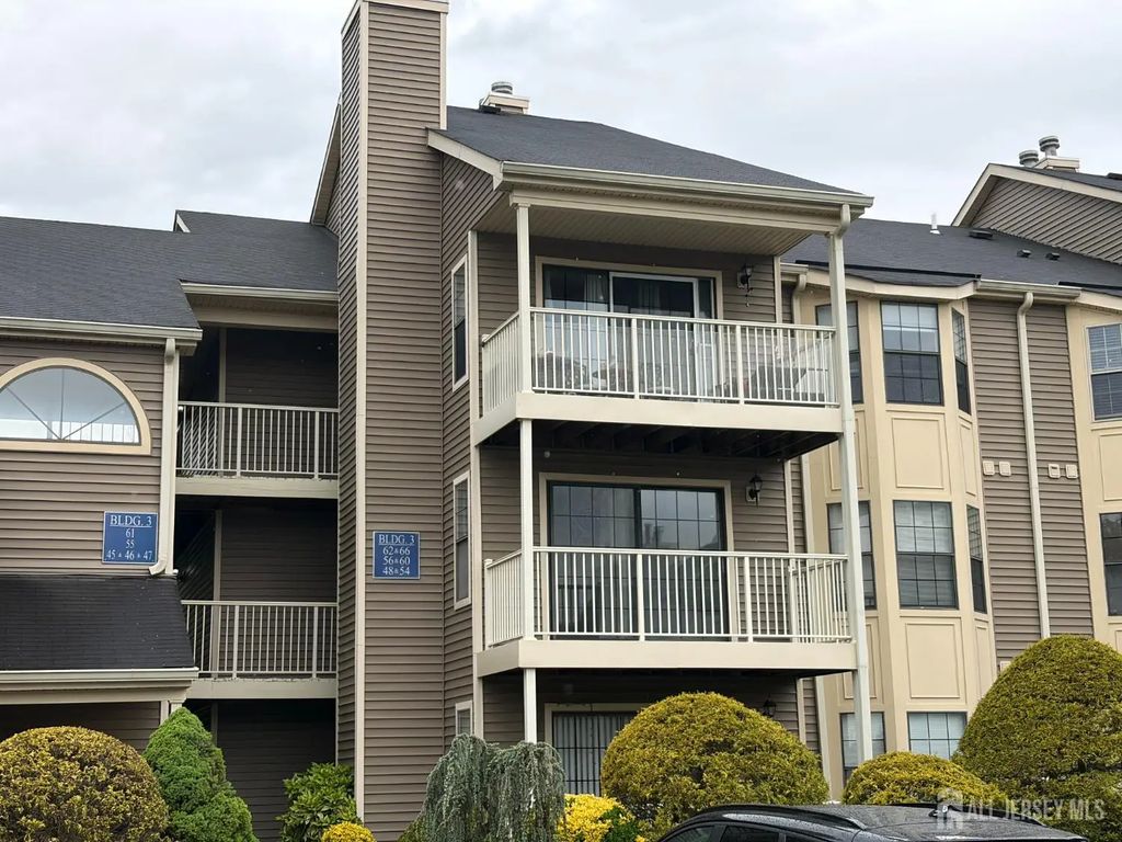 60 Lear Court, East Brunswick