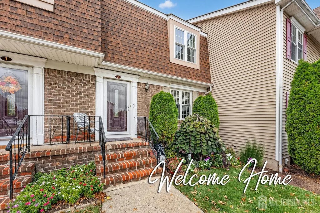 3 Heritage Lane, Fords