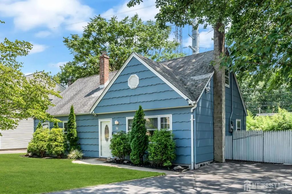 76 Clifton Street, Edison