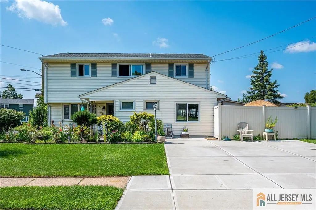89 Whitman Street, Carteret
